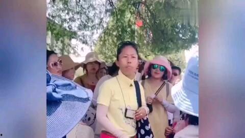泰国网红导游假笑