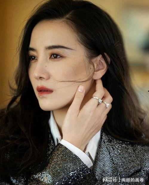 宋佳 背景,从影视新星到时尚偶像的华丽蜕变
